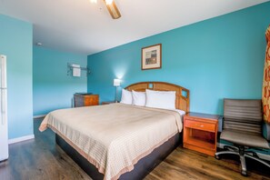 Room, 1 King Bed, Non Smoking - Relax Inn By OYO Natural Bridge I-81 (Natural Bridge)