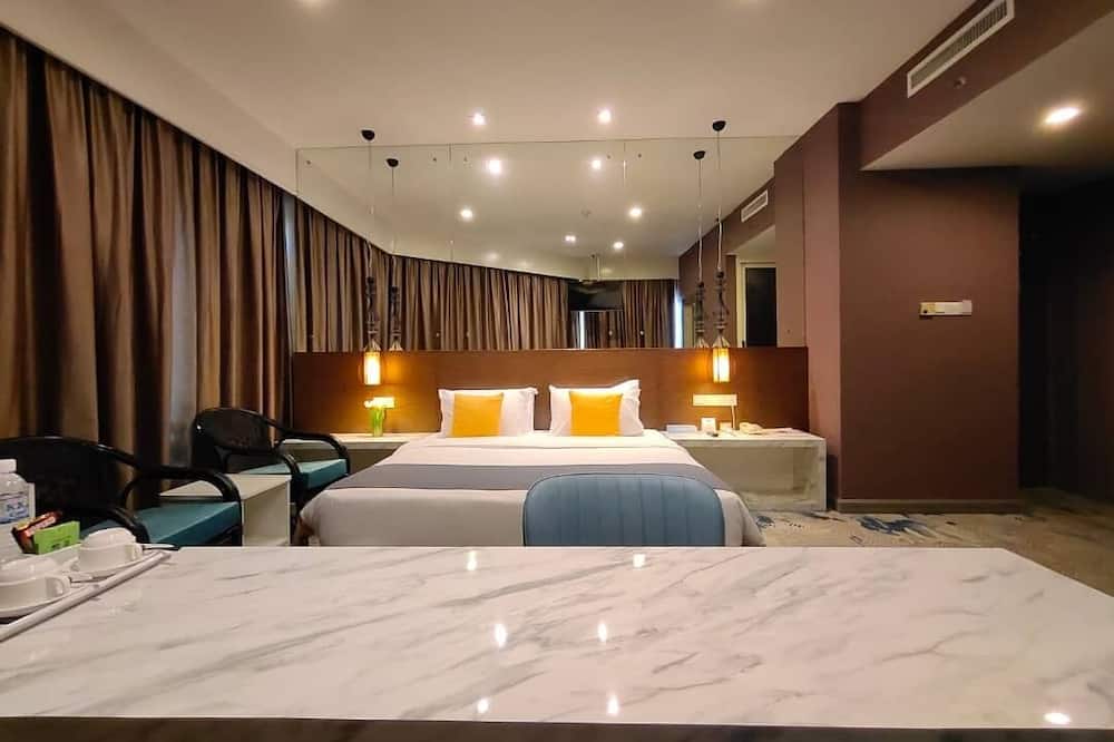 Hotel Capital