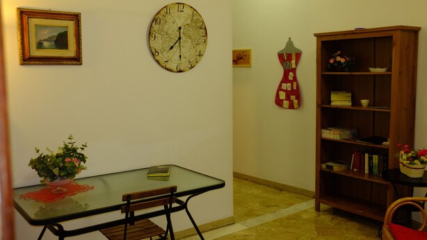 Unclassified image, 1 of 20, button - B&B King Square (Rome)