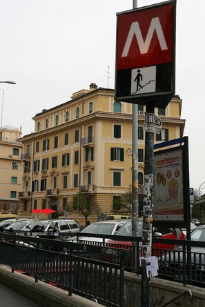 Entrée de l’hébergement