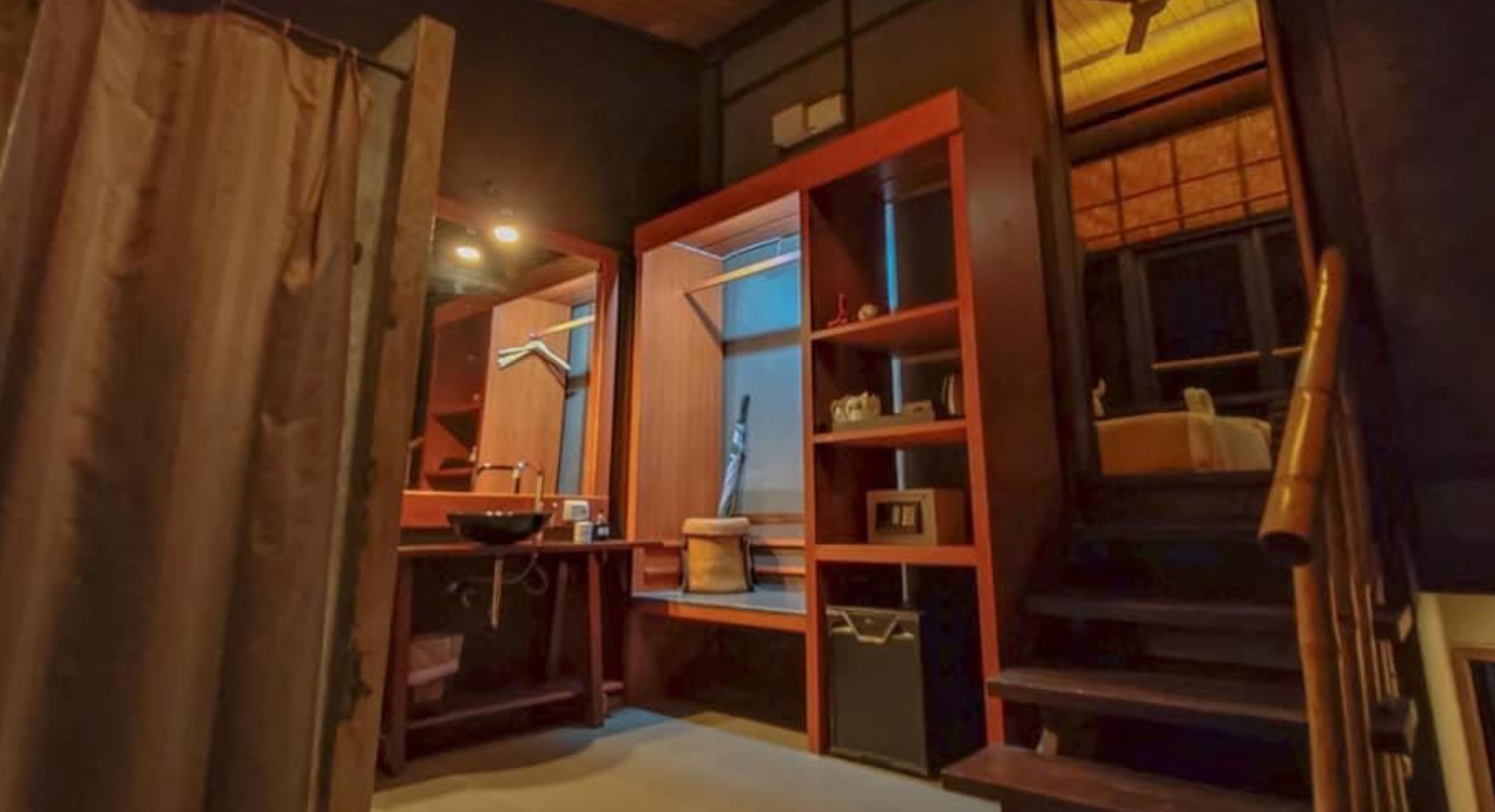 shower, rainfall showerhead, free toiletries, hair dryer