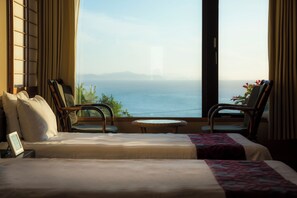 Standard Twin Room | Beach/ocean view