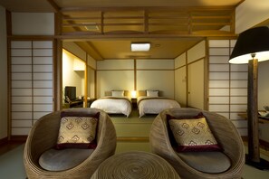 Executive Twin Room | In-room safe, individually furnished, blackout drapes, free WiFi - Jukaitei (Kyotango)