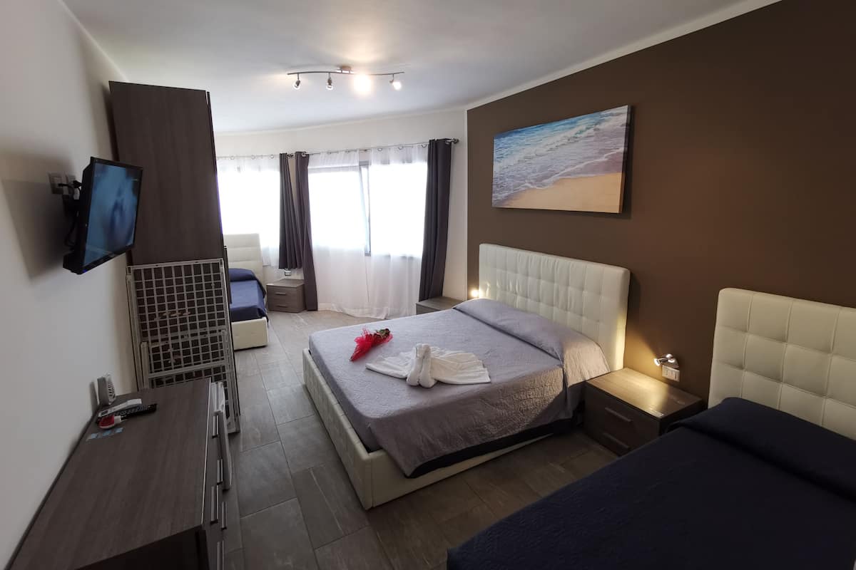 Kamar Quadruple | Pemandangan dari kamar