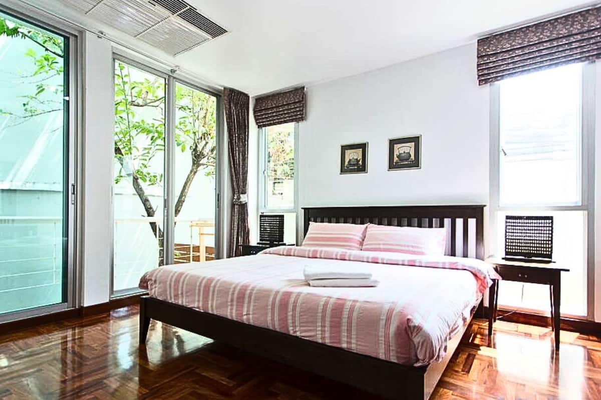 1 bedroom, desk, iron/ironing board, free WiFi