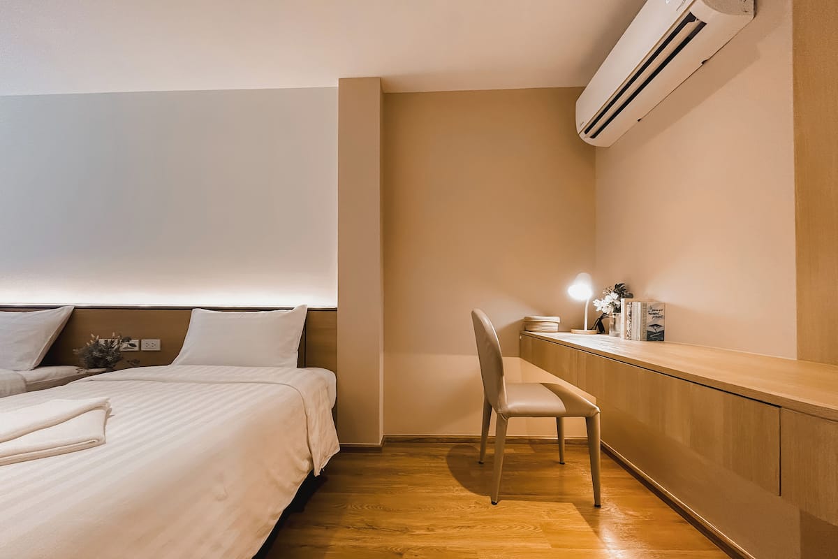 1 bedroom, desk, iron/ironing board, free WiFi
