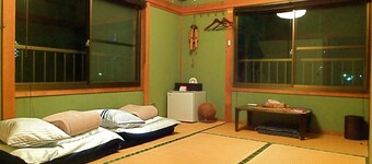 Aoshima Guesthouse Hooju - Hostel