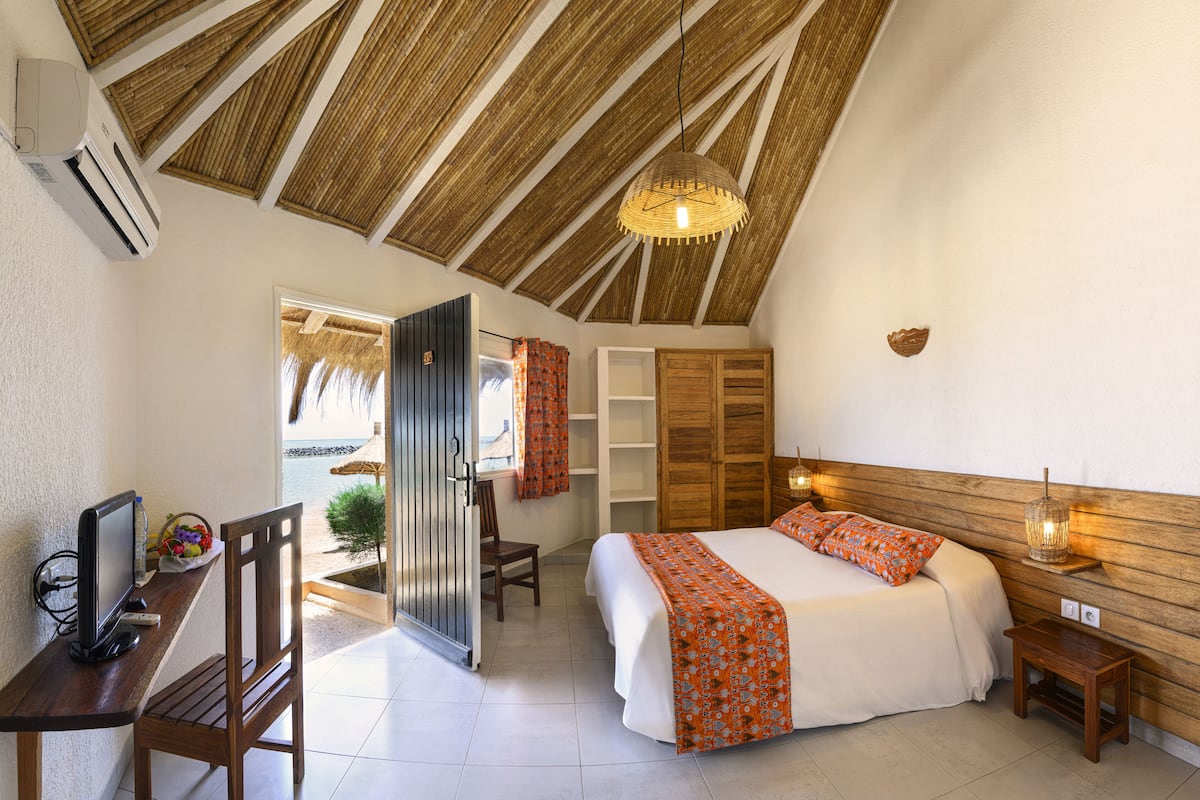 Superior-Doppelzimmer, am Strand | 1 Schlafzimmer, hochwertige Bettwaren, Zimmersafe, Schreibtisch