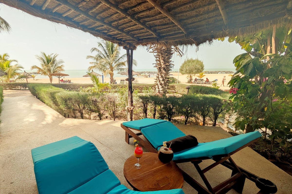 Juniorsvit - havsutsikt | Utsikt mot havet/stranden