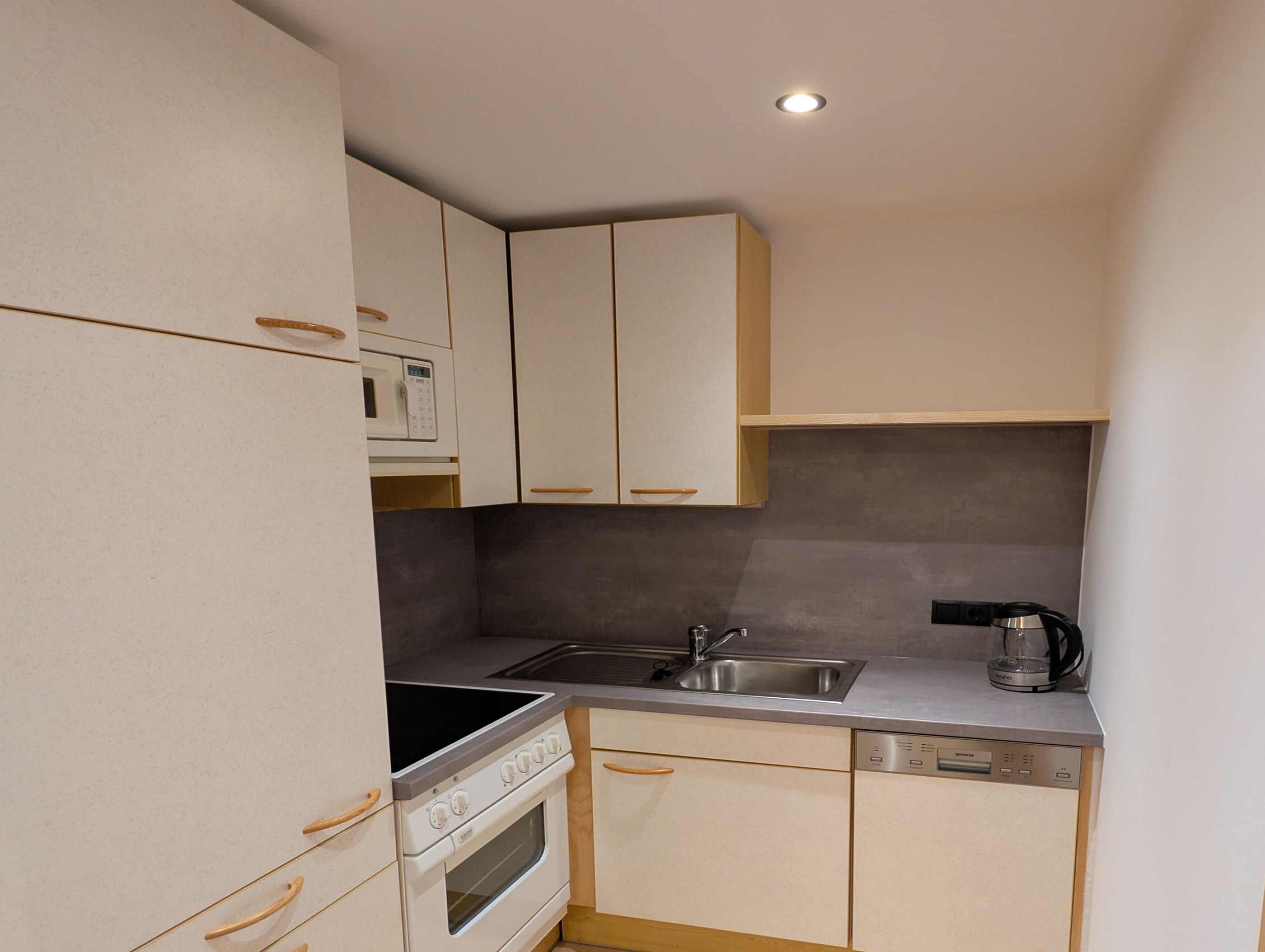 comfort studio, mountain view | private kitchen