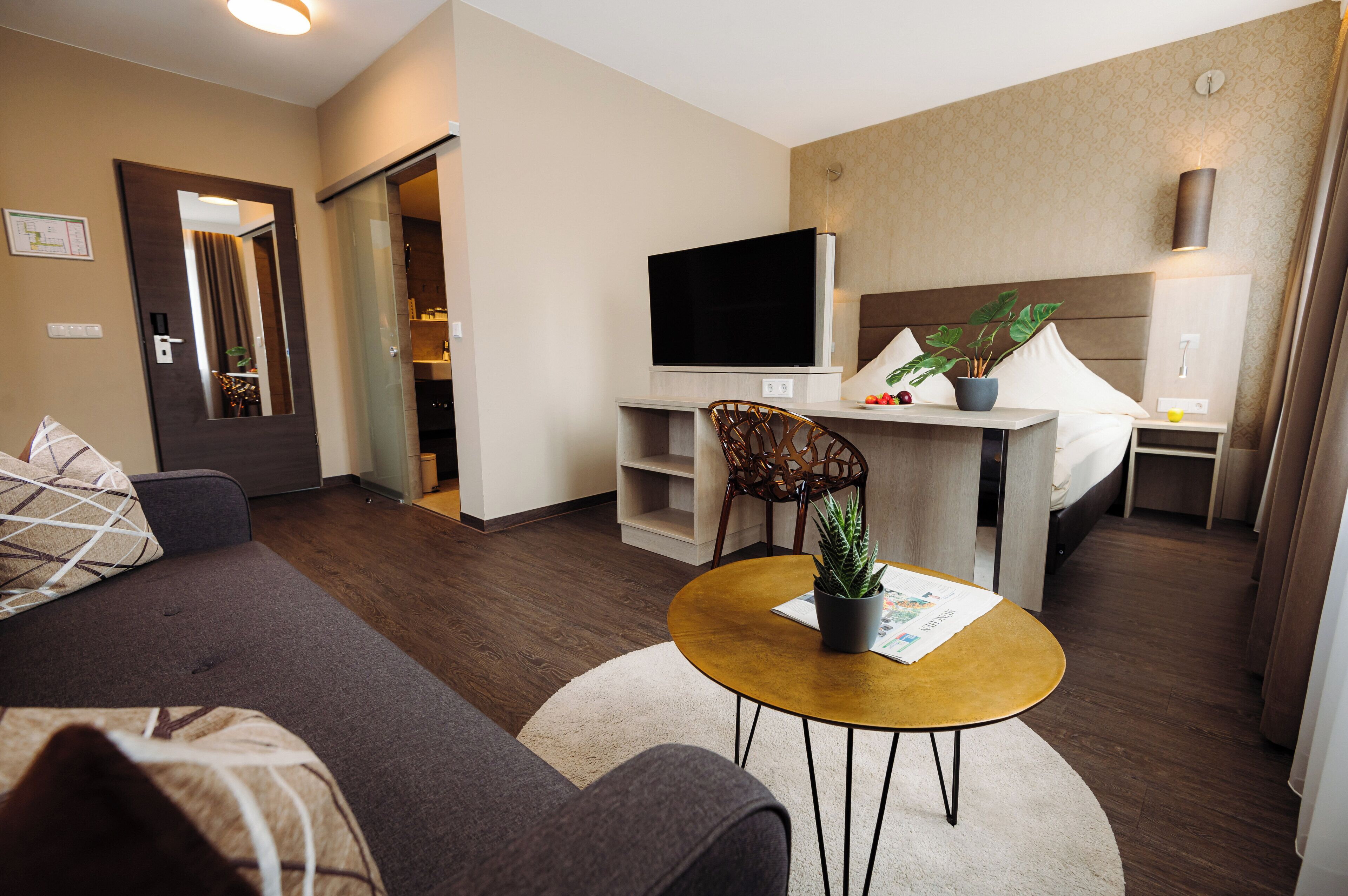 ビジネス ダブルルーム | 低刺激性寝具、セーフティボックス (室内)、デスク、防音設備