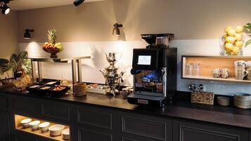 Tägliches inbegriffenes Frühstücksbuffet