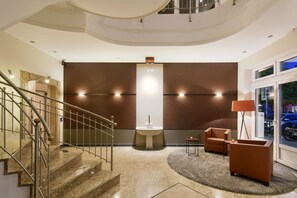 Lobby - Hotel Säntis (Munich)