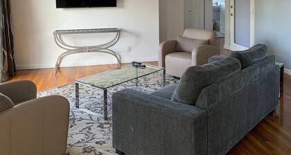 The Cabanas Guesthouse & Spa - Caters to Gay Men