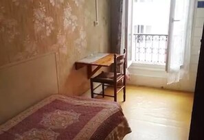 Single Room, Private Bathroom (shared toilet) | In-room safe, free WiFi