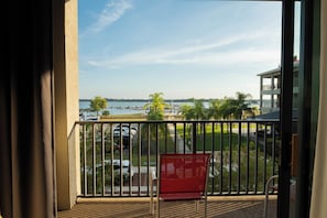 Rum - 2 queensize-sÀngar - icke-rökare | Terrass/Patio