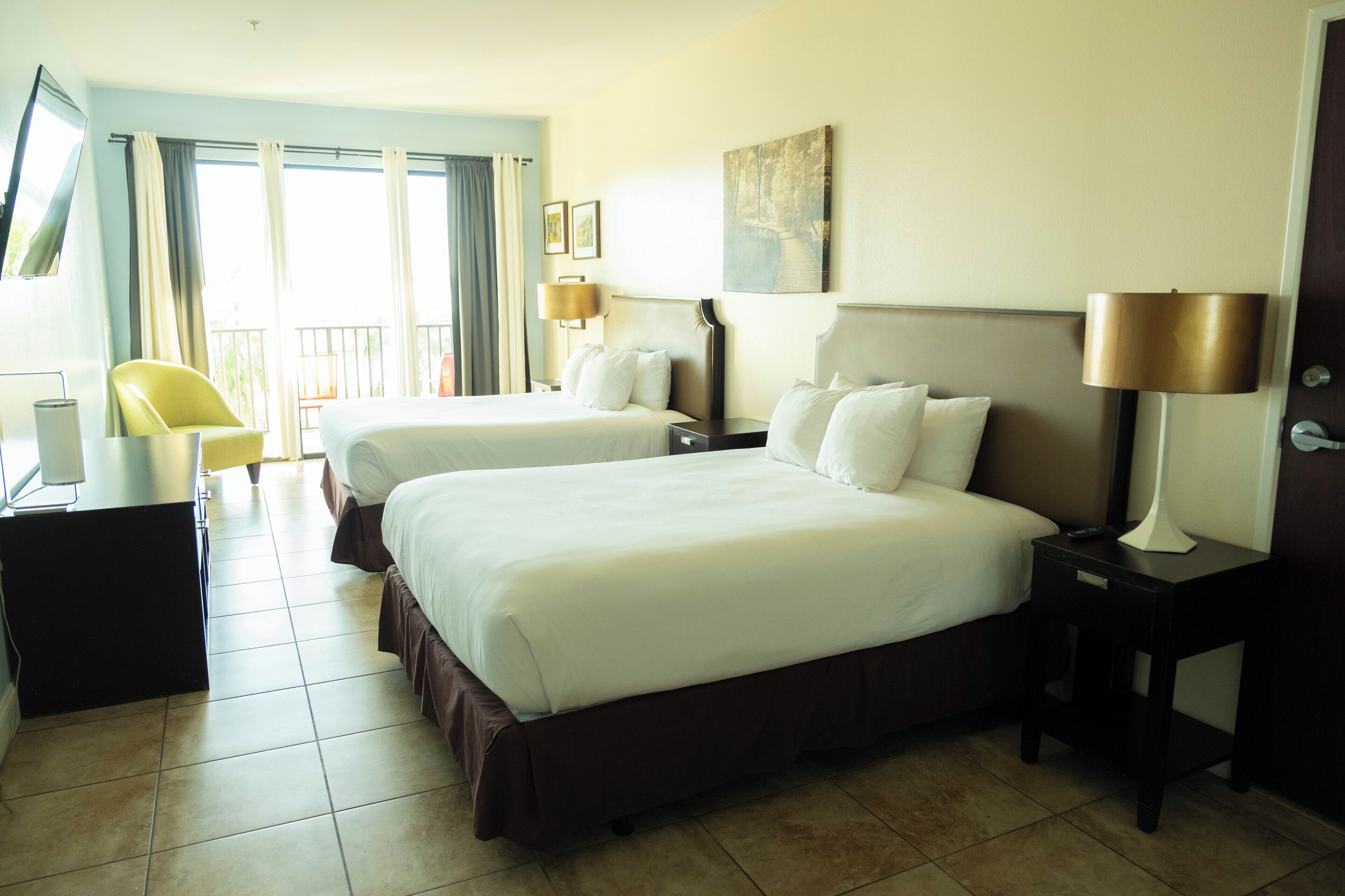 客房, 2 张大床, 无烟房 | 高档床上用品、办公桌、笔记本电脑工作区、熨斗/熨衣板