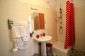 Comfort Room, 1 Bedroom, City View | Bathroom - B&B Tecla (Naples)