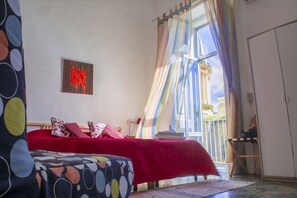 Comfort Room, 1 Bedroom, City View