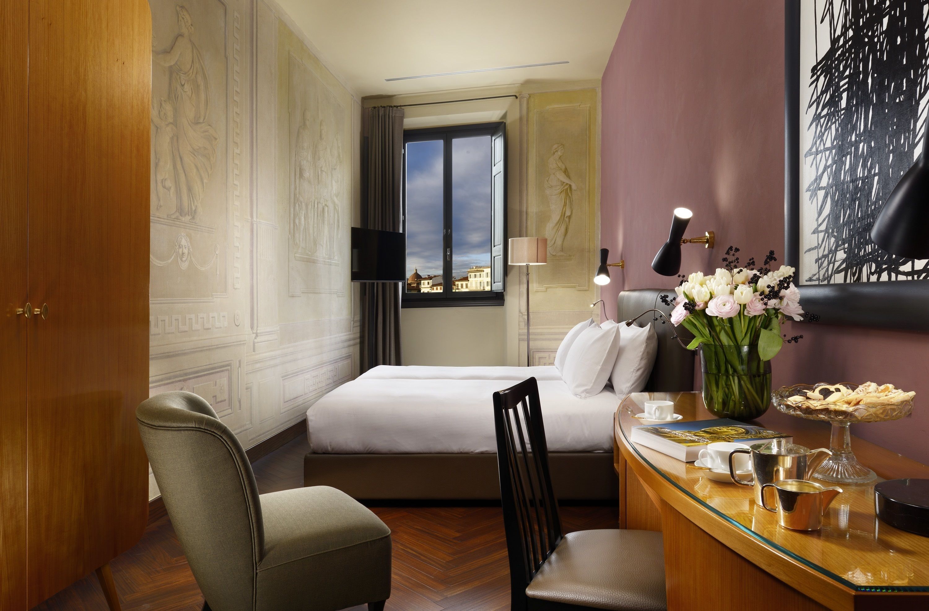 junior suite | premium bedding, minibar, in-room safe, desk