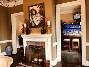 Lounge - Jedediah Hawkins Inn (Jamesport)