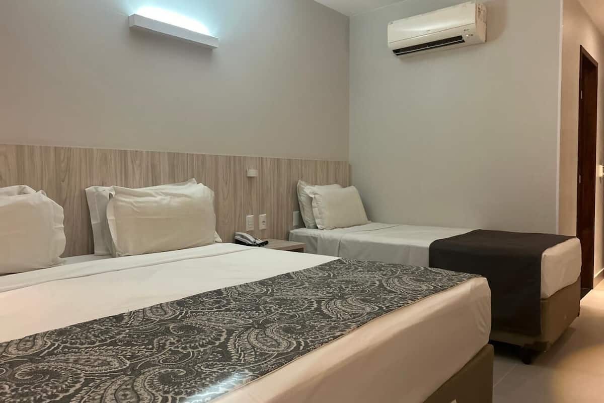 Executive Double or Twin Room, Multiple Beds | Minibar, in-room safe, individually decorated, individually furnished