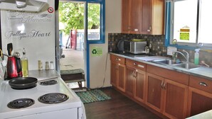 Unclassified image, 5 of 17, button - Kelowna International Hostel (Kelowna)
