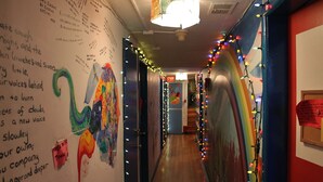 Unclassified image, 2 of 17, button - Kelowna International Hostel (Kelowna)