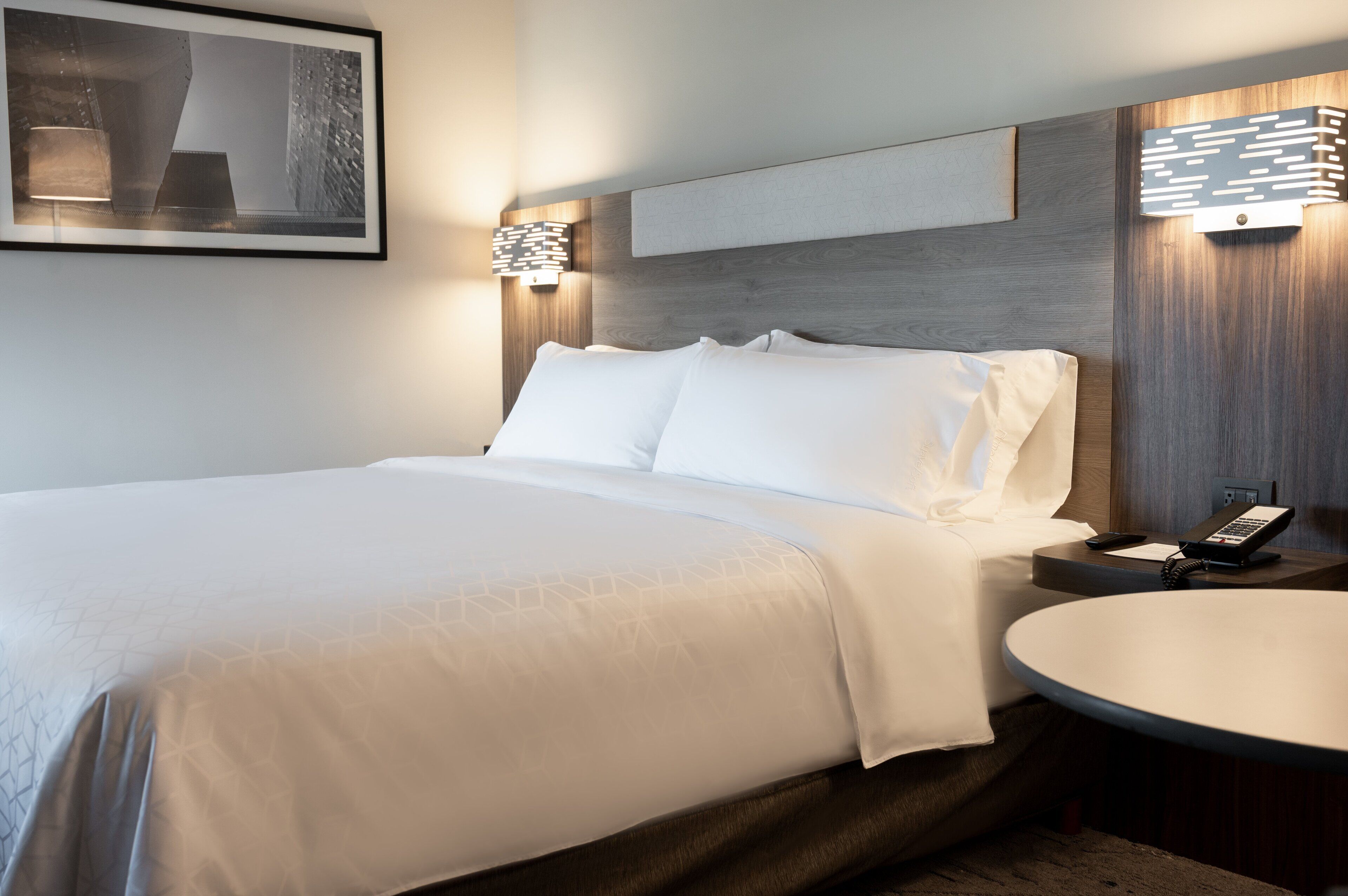 suite, 1 king bed | 1 bedroom, in-room safe, desk, soundproofing