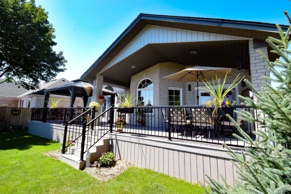Exterior - Graystone Bed and Breakfast (Niagara-on-the-Lake)