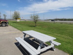 Property grounds - Newburg Inn Motel (Township of Wilmot)