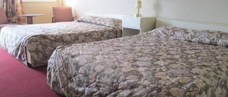 Standard Room, 2 Katil Ratu (Queen) | Langsir/tirai gelap terus, seterika/papan seterika