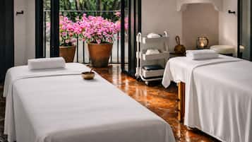 Masajes con piedras calientes y masajes de tejido profundo