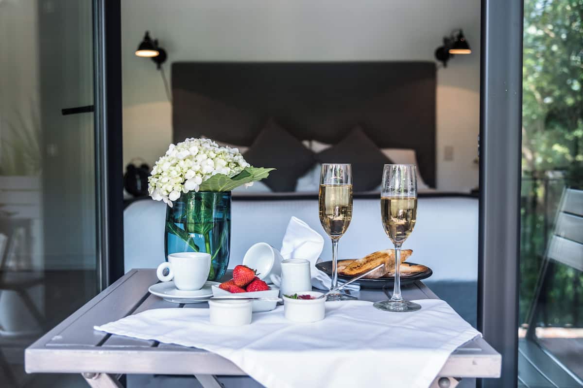 King Plus con Balcón | Servicio de champaña