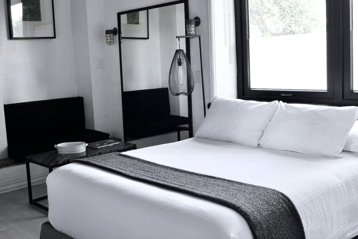 Camera doppia, 1 letto queen | 1 camera, una cassaforte in camera, insonorizzazione, Wi-Fi gratuito