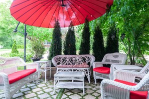 Terrace/patio - Stone Maiden Inn (Stratford)