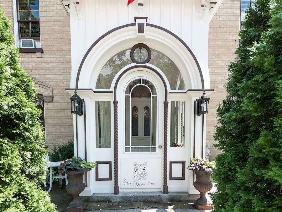 Entrada de la propiedad