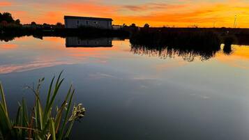 Departamento Deluxe, baño en la habitación, vista al lago (2 bed luxury)
