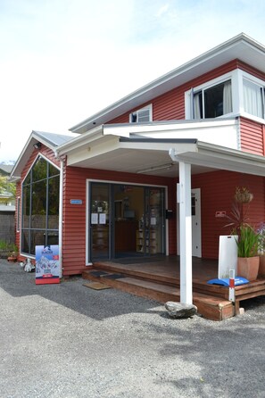 บริเวณภายนอก