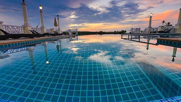 Outdoor pool, pool loungers