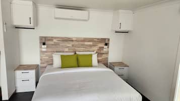 Blackout curtains, free WiFi, bed sheets
