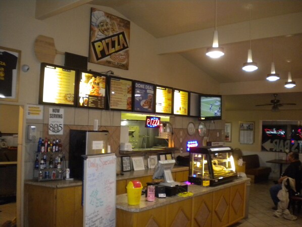 Food and drink - Wasco Inn Motel (Wasco)