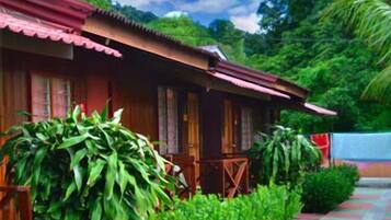 Smart Chalet | Desk, free WiFi, bed sheets