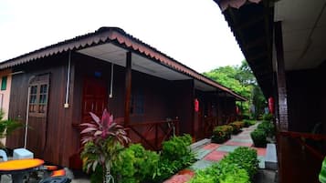 Deluxe Chalet | Exterior