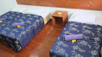 Desk, free WiFi, bed sheets