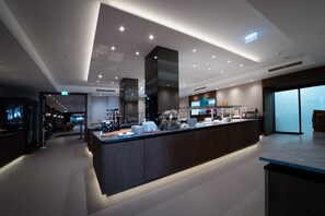 Dagelijks ontbijtbuffet inbegrepen