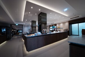 Tägliches inbegriffenes Frühstücksbuffet