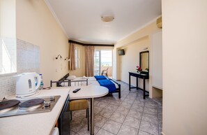 高級公寓, 1 間臥室, 海景 (2 Bathrooms) | 私人小型廚房 | 電冰箱、微波爐、爐台、咖啡機/沖茶器