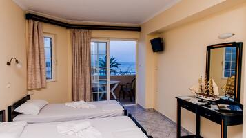 Superior studio, uitzicht op zee | Gratis babybedden, gratis wifi