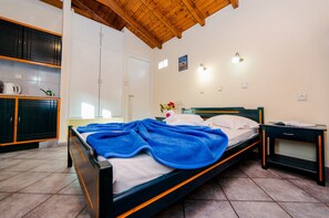 Family Studio, Balcony, Sea View | Free cots/infant beds, free WiFi - Nirvana Studios and Apartments (Georgioupolis)